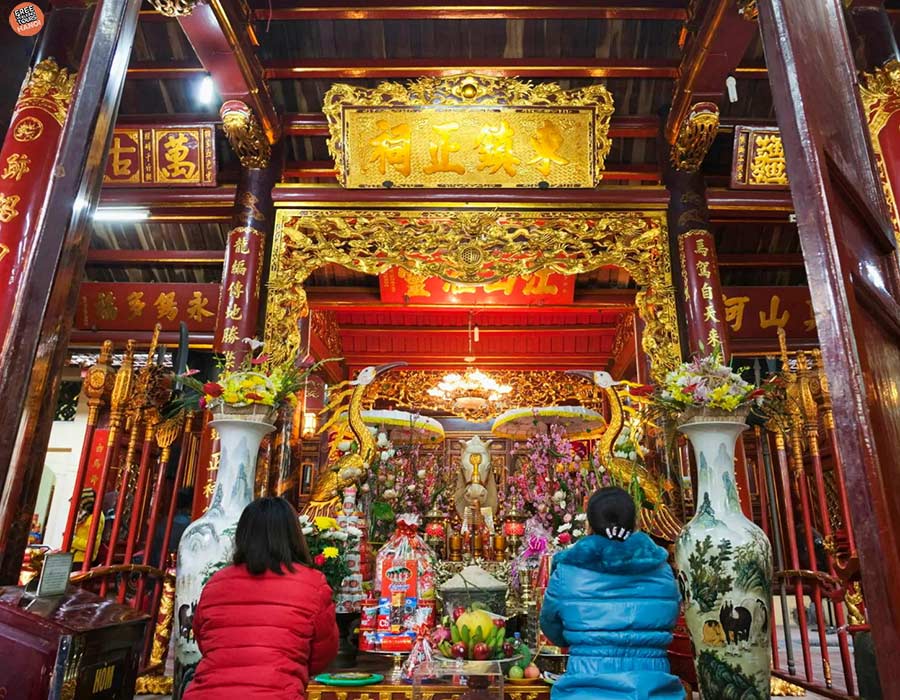 The Magnificent Architecture of Bach Ma Temple