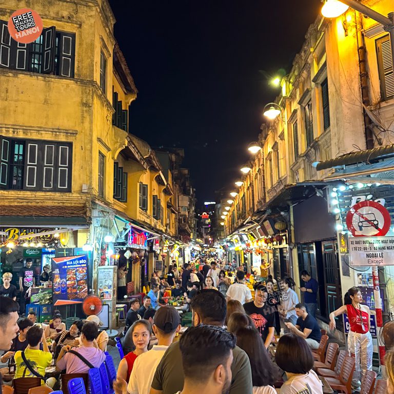 Vibrant Weekend Scenes Along Festive Hanoi Walking Streets